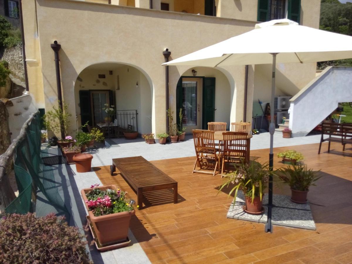 Casa Papaveri Rossi Finale Ligure Exterior photo