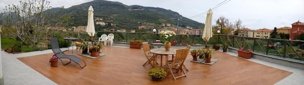 Casa Papaveri Rossi Finale Ligure Exterior photo