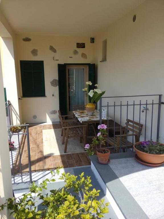 Casa Papaveri Rossi Finale Ligure Room photo